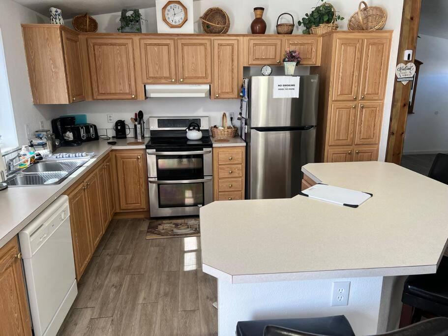 Death Valley/Prairiefire 3Bd/2Ba Home W/ Kitchen Pahrump Exterior photo